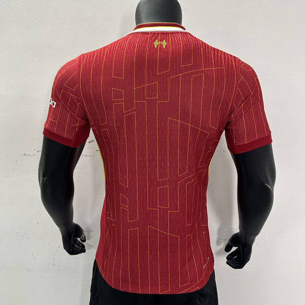 2425 Liverpool home player version jersey - Image 2
